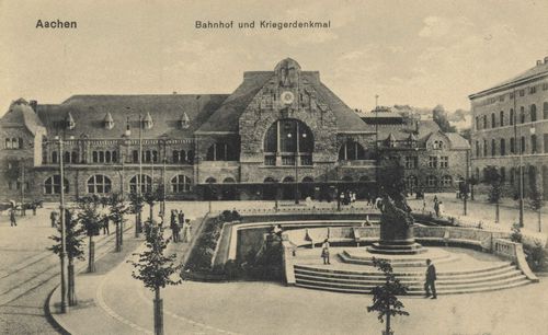 Aachen, Nordrhein-Westfalen: Bahnhof und Kriegerdenkmal
