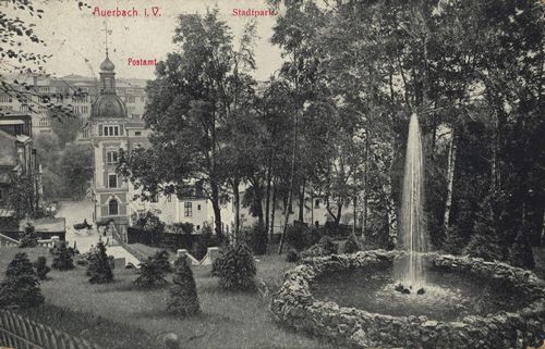 Auerbach (Vgtl.), Sachsen: Postamt; Stadtpark