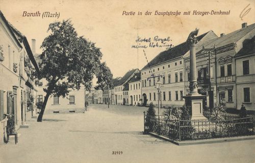 Baruth (Mark), Brandenburg: Hauptstrae mit Kriegerdenkmal