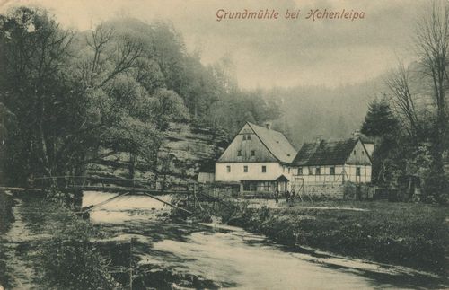 Grundmhle (b. Hohenleipa) (CZ), Tschechien: Gebudeansicht mit Brcke