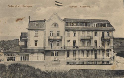 Neuhaus, Ostseebad, Mecklenburg-Vorpommern: Kurhaus, Hauptfront