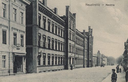 Neustrelitz, Mecklenburg-Vorpommern: Kaserne