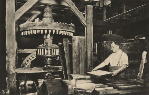 Jahresschau Deutscher Arbeit, Dresden 1927: Papiermühle