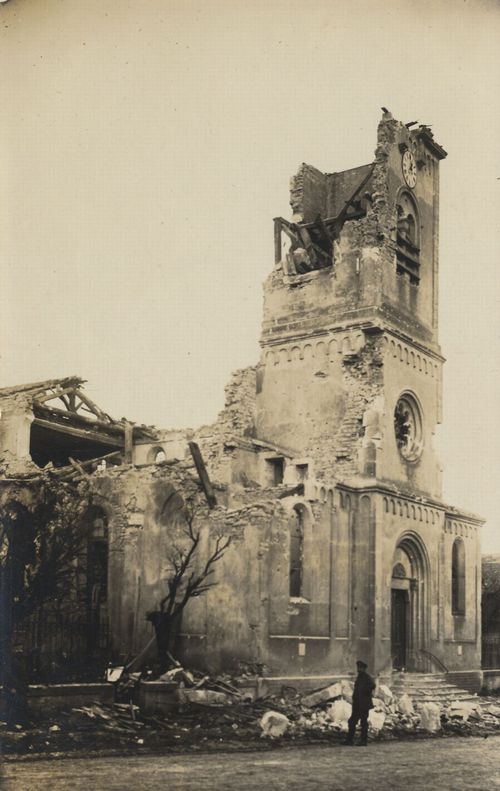 Zerstörte Kirche [13]