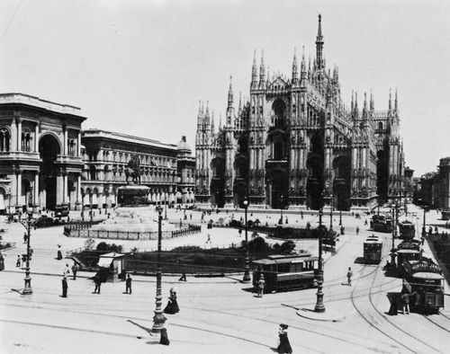 Gebrder Alinari: Der Domsplatz in Milano