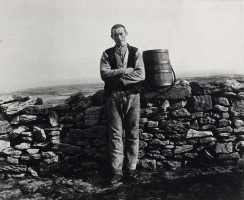 Synge, John Millington: Ein Inselbewohner auf Inishmaan, einer der Aran-Inseln im Westen Irlands