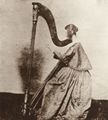 Talbot, William Henry Fox: »Dame an der Harfe«, Miss Horatia Fielding, Halbschwester Talbots