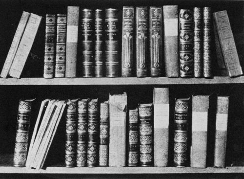 Talbot, William Henry Fox: Stilleben aus der Bibliothek, aus »Der Stift der Natur«