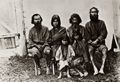 Tschechow, Anton: Eine Gruppe von Ainus, Ureinwohner Südsachalins