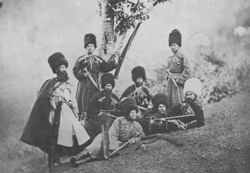 Russischer Photograph: Kosaken des russischen Heers im Kaukasus