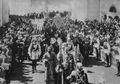 Russischer Photograph um 1896: Nikolaus II. beim Verlassen der Mari-Himmelfahrt-Kathedrale nach seiner Krnung am 14. Mai 1896