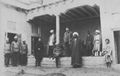 Russischer Photograph um 1887: Russische Offiziere bei einem Besuch in Urgut nahe Samarkand