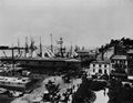 Amerikanischer Photograph um 1890: South Street und der Hafen
