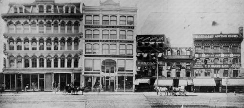 Amerikanischer Photograph um 1885: Westseite des Broadway zwischen der 11th und 12th Street