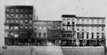 Amerikanischer Photograph um 1890: Westseite des Broadway zwischen der 8th und 9th Street