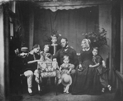 Vllner, J.: Familie der Madame Hahn und ihre sieben Kinder