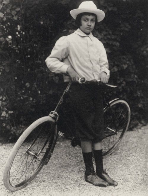 Zola, Francois Emile: Jacques mit dem Rad, das der Vater ihm 1899 schenkte