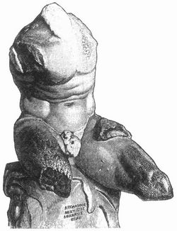Fig. 2. Torso des Herakles (Rom, Vatikan).